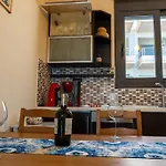 Maisonette With Exclusive Private Parking