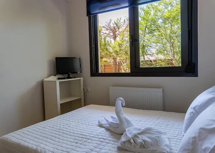 Maisonette With Exclusive Private Parking