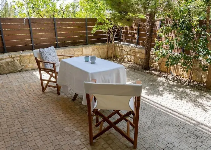 Maisonette With Exclusive Private Parking * Chania (Crete)