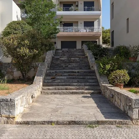 Villa Maisonette With Exclusive Private Parking *