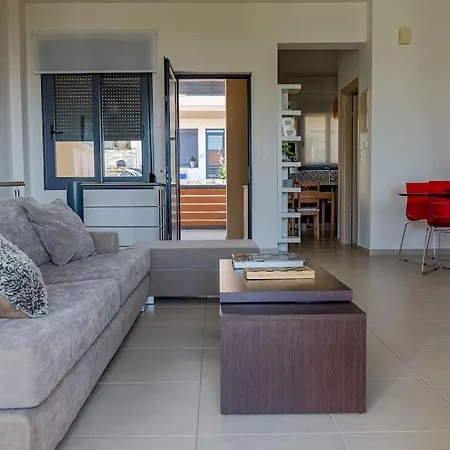 Maisonette With Exclusive Private Parking Villa *