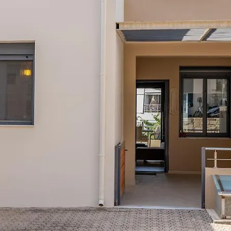 Villa Maisonette With Exclusive Private Parking La Canée