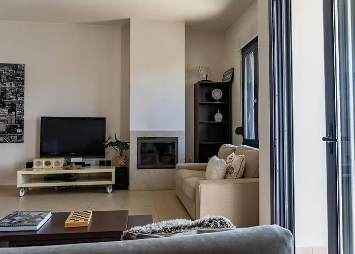 Maisonette With Exclusive Private Parking * La Canée