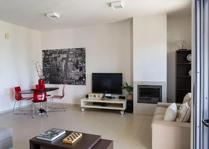 Maisonette With Exclusive Private Parking Villa